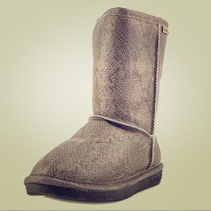 Bearpaw snakeskin pattern boots lined with fur